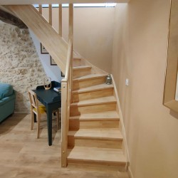 Escalier intérieur 1/4 tournant bas sur mesure en bois
