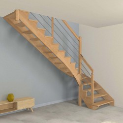 Escalier sur mesure à limon crémaillère bois d'un côté et poteaux bois, modèle design | Oéba